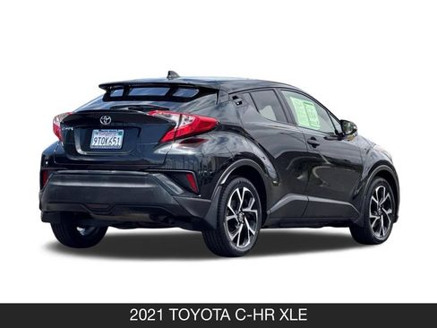 Used 2021 Toyota C-HR XLE FWD image 6
