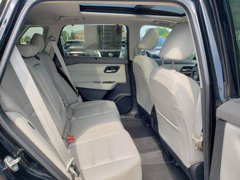 Certified 2024 Nissan Rogue SL w/ SL Premium Package image 23