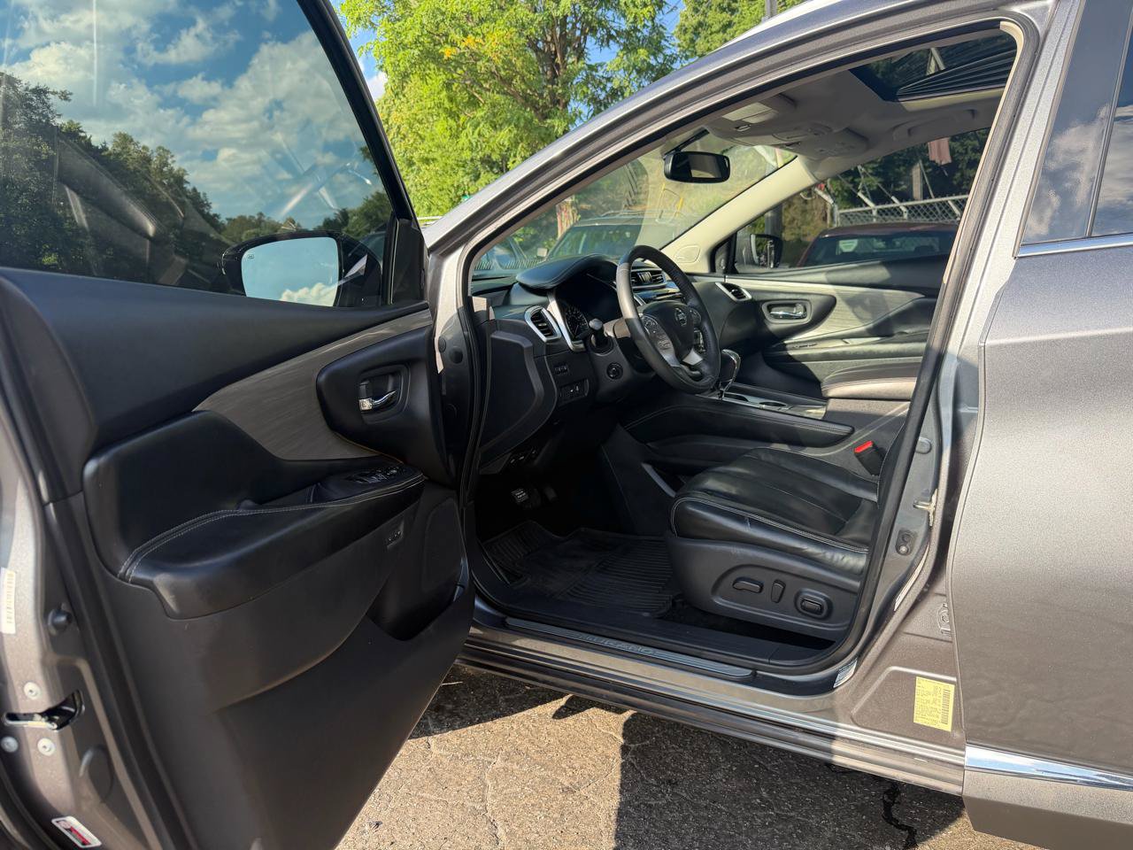 Used 2015 Nissan Murano Platinum w/ Platinum Technology Package AWD/4WD image 10