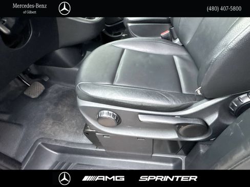 Used 2023 Mercedes-Benz Metris Passenger image 12