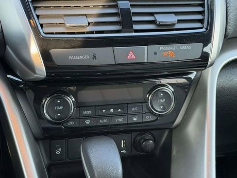 Used 2024 Mitsubishi Eclipse Cross SE image 15