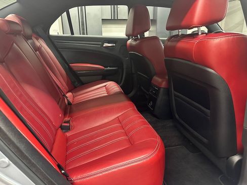 Used 2013 Chrysler 300 S RWD image 22