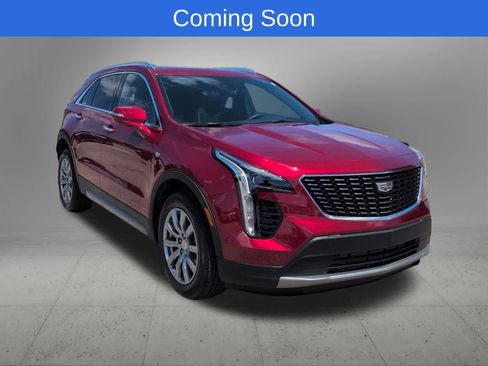 Used 2023 Cadillac XT4 Premium Luxury w/ Cold Weather Package AWD/4WD image 8