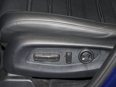 Used 2025 Honda CR-V EX-L image 13