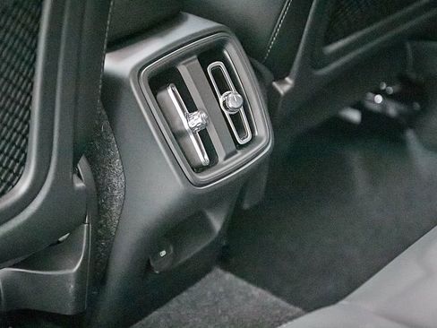 New 2026 Volvo XC40 B5 Core image 21