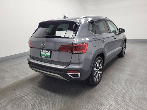 Used 2022 Volkswagen Taos SE image 9