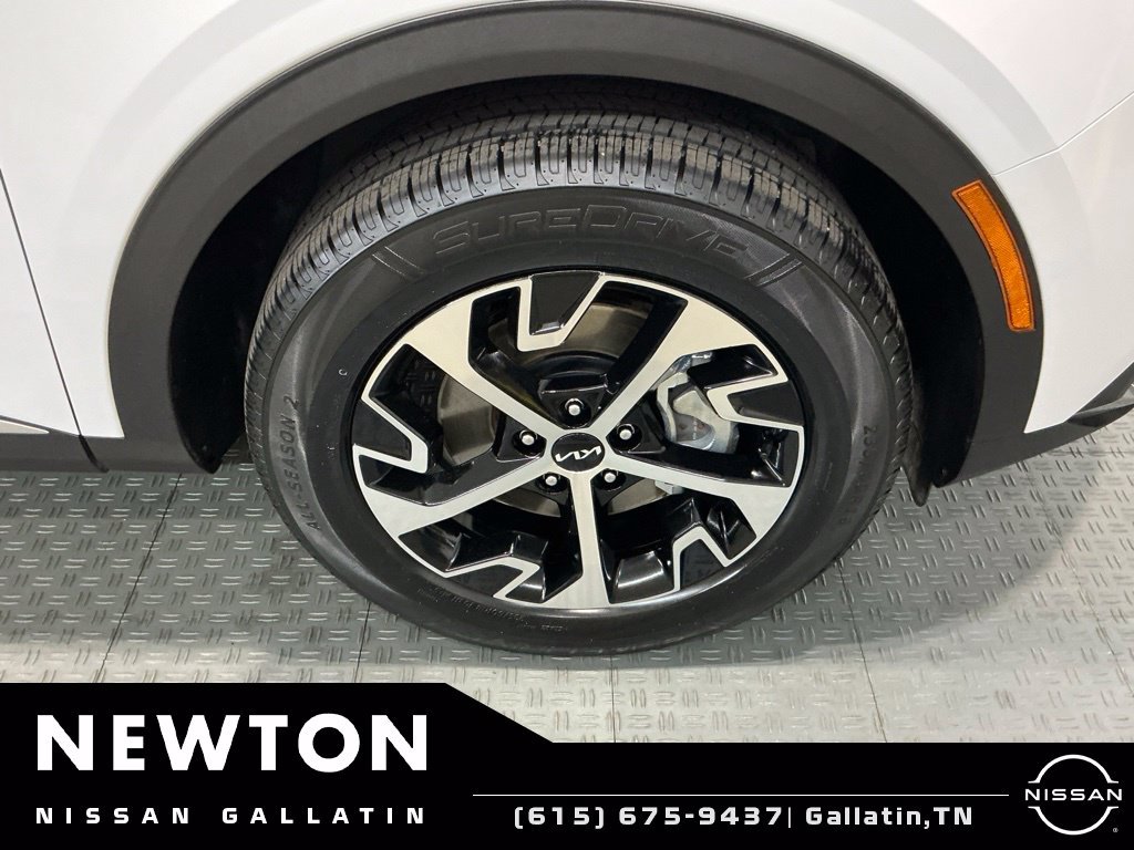 Used 2025 Kia Sportage EX AWD/4WD image 53