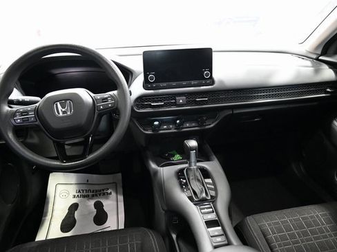 Used 2023 Honda HR-V LX image 13