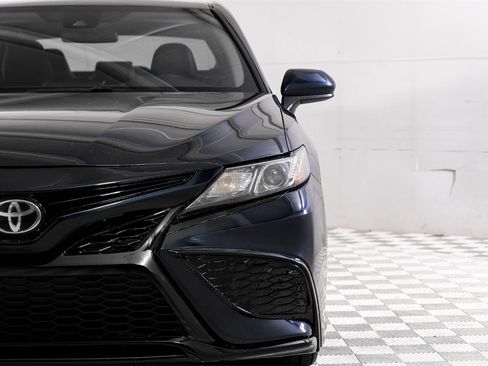 Used 2021 Toyota Camry SE image 44