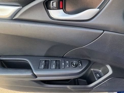 Used 2020 Honda Civic Sport image 8