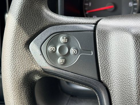 Used 2019 Chevrolet Silverado 2500 W/T AWD/4WD image 31