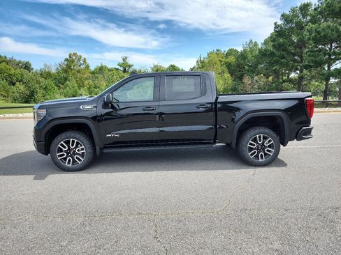 New 2026 GMC Sierra 1500 AT4 w/ AT4 Premium Package image 2