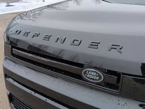 New 2026 Land Rover Defender 110 S image 12