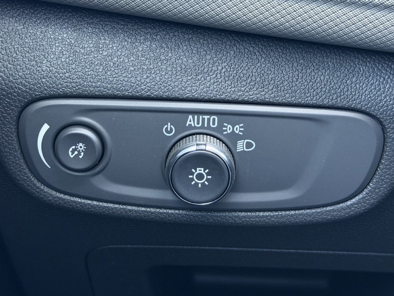 New 2026 Chevrolet TrailBlazer ACTIV w/ Convenience Package FWD image 20