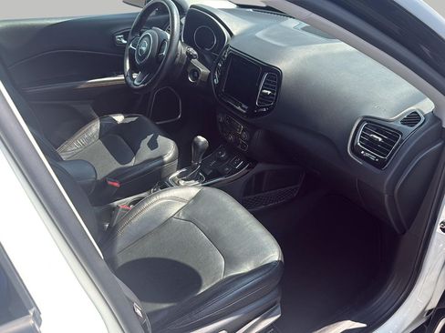 Used 2018 Jeep Compass Limited w/ Safety & Security Group AWD/4WD image 18