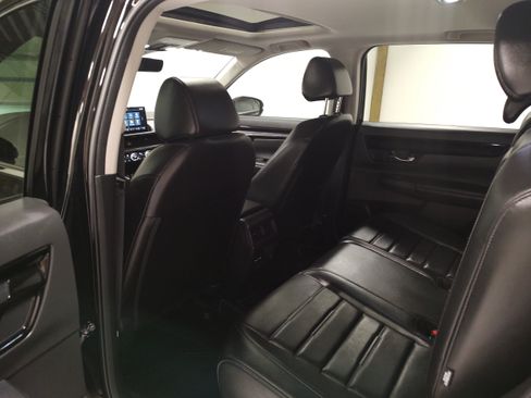 Used 2025 Honda CR-V EX-L image 11
