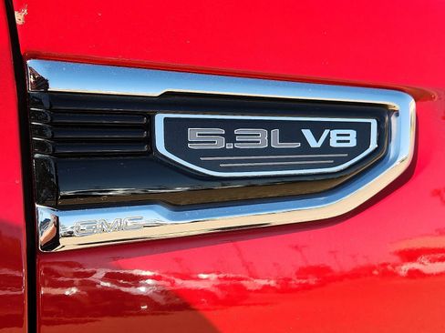 Used 2019 GMC Sierra 1500 SLE w/ SLE Value Package image 8