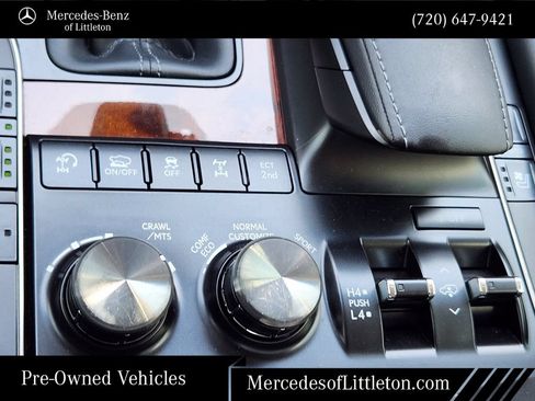 Used 2019 Lexus LX 570 4WD w/ Luxury Package image 22