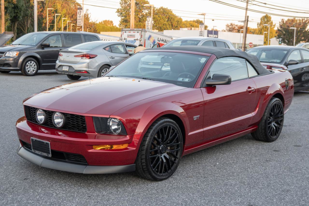Used 2006 Ford Mustang GT Premium RWD image 38
