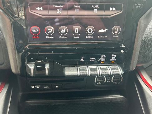 Used 2019 RAM 1500 Rebel AWD/4WD image 16