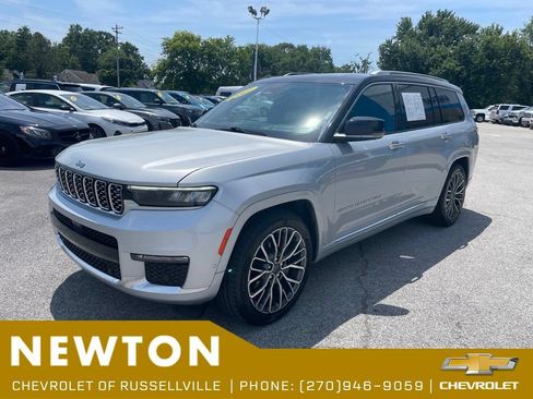 Used 2022 Jeep Grand Cherokee L Summit AWD/4WD image 3