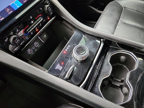 Used 2021 Jeep Grand Cherokee L Limited image 25