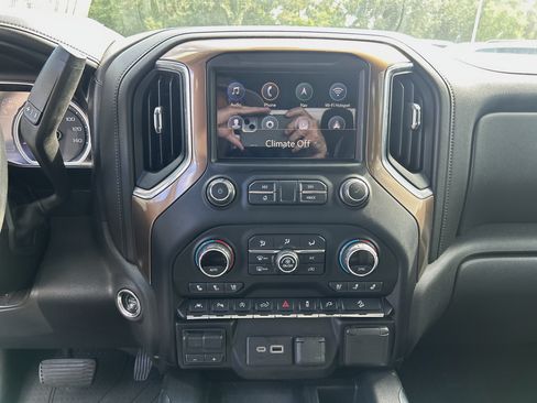 Used 2021 Chevrolet Silverado 1500 High Country w/ Technology Package AWD/4WD image 21