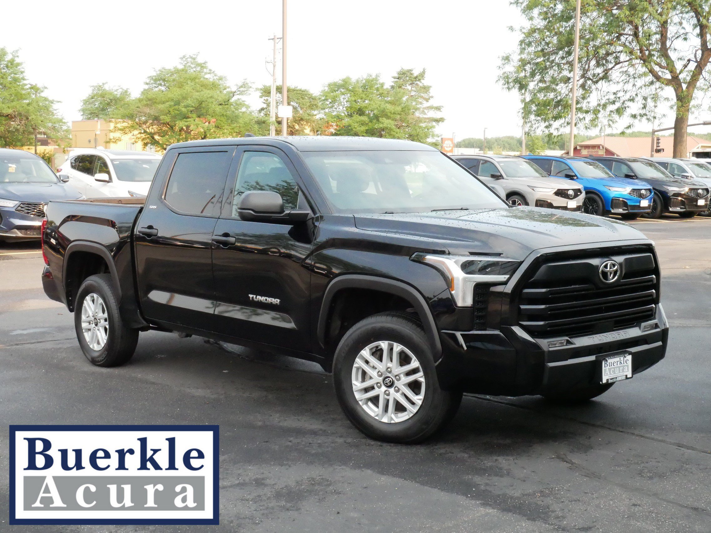 Used 2025 Toyota Tundra SR5 AWD/4WD image 1