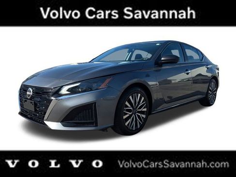 Used 2024 Nissan Altima 2.5 SV image 10