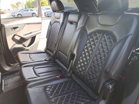 Used 2024 Audi SQ7 Premium Plus AWD/4WD image 16