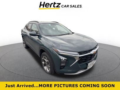 Used 2025 Chevrolet Trax LT