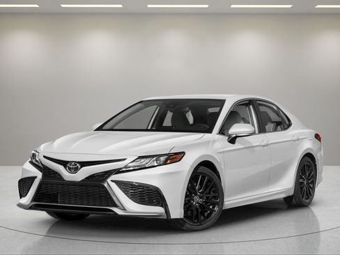 Used 2024 Toyota Camry SE w/ Convenience Package FWD image 1