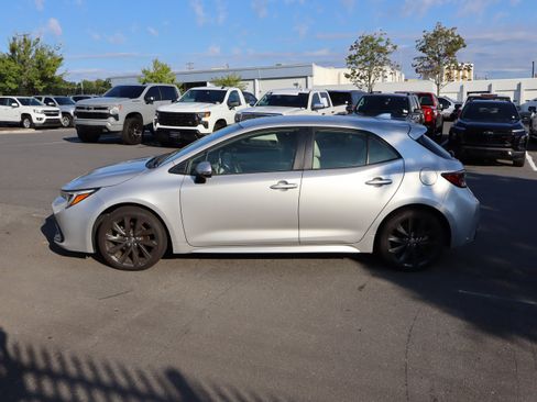 Used 2024 Toyota Corolla XSE FWD image 7
