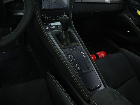 Used 2025 Porsche 718 Cayman GT4 RS RWD image 33