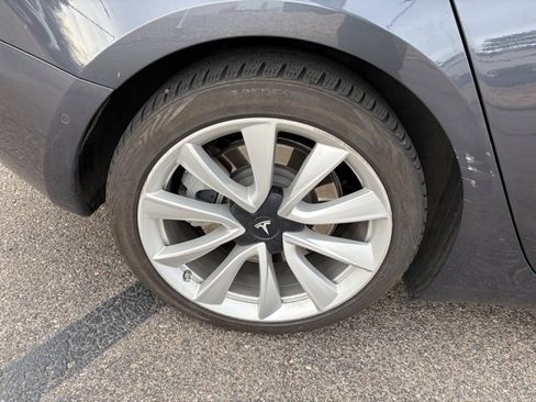 Used 2018 Tesla Model 3 Long Range image 9