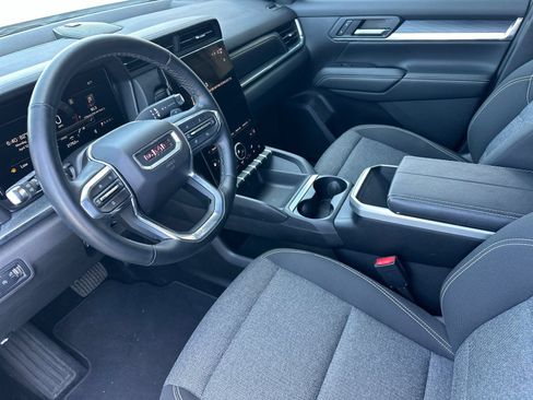 Used 2025 GMC Terrain Elevation AWD/4WD image 12