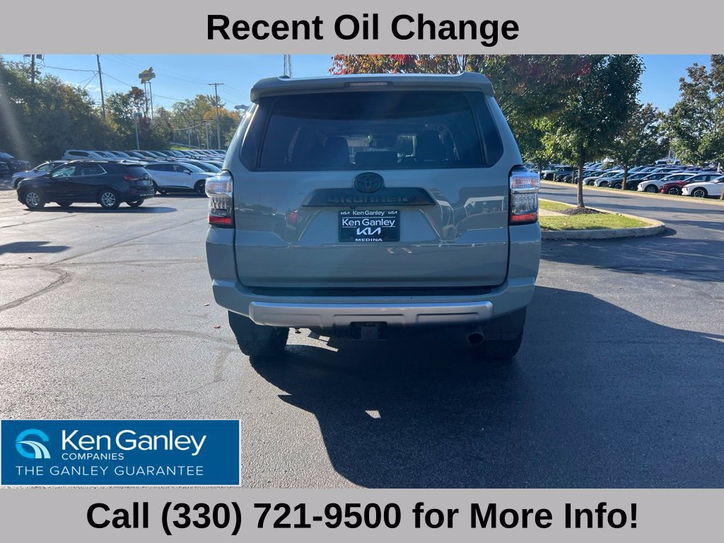 Used 2022 Toyota 4Runner TRD Off-Road Premium w/ TRD Black Wheel Package (TMS) AWD/4WD image 11