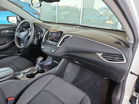 Used 2024 Chevrolet Malibu LT FWD image 20