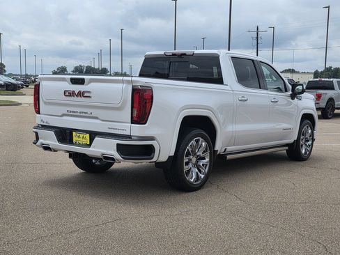 Used 2023 GMC Sierra 1500 Denali w/ Denali Reserve Package AWD/4WD image 5