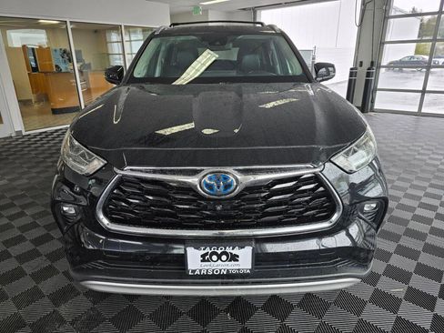 Used 2021 Toyota Highlander Platinum AWD/4WD image 8
