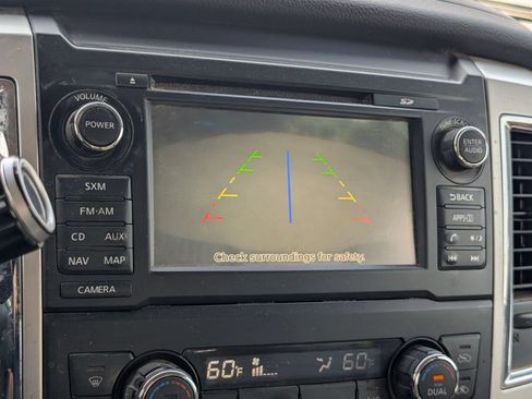 Used 2017 Nissan Titan SV AWD/4WD image 10