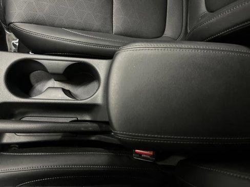 Used 2024 Kia Seltos EX image 19