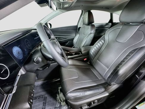 Used 2023 Hyundai Elantra Limited FWD image 18