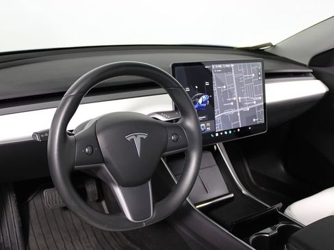 Used 2019 Tesla Model 3 Long Range image 6