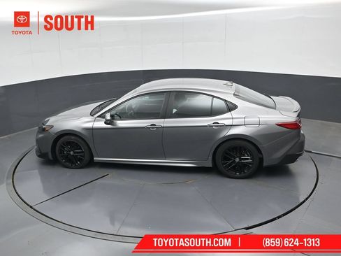 Used 2025 Toyota Camry SE FWD image 50