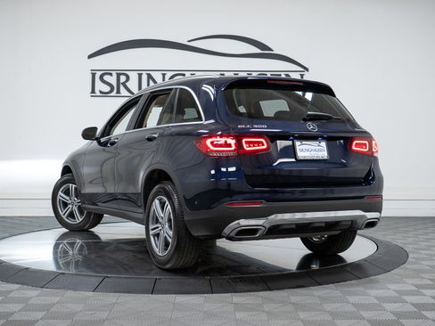 Certified 2022 Mercedes-Benz GLC 300 4MATIC w/ Premium Package Lite image 28