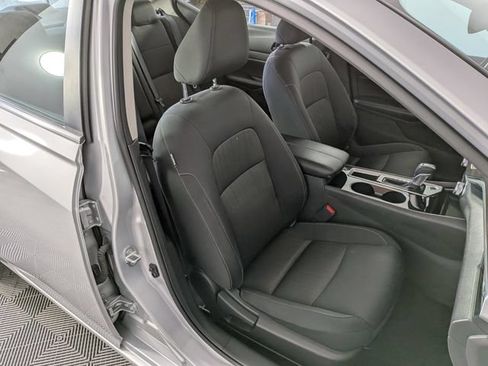 Used 2024 Nissan Altima 2.5 SV FWD image 27