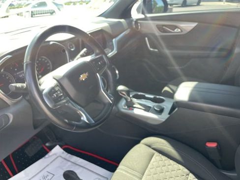 Used 2020 Chevrolet Blazer LT image 12