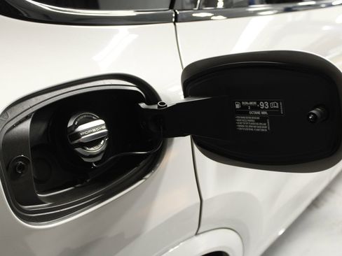 New 2026 Porsche Cayenne S AWD/4WD image 18