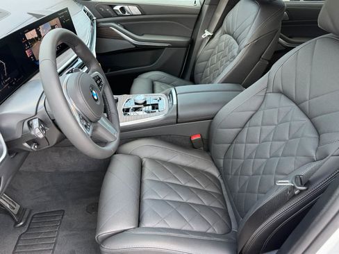 New 2027 BMW X7 xDrive40i w/ Executive Package AWD/4WD image 12